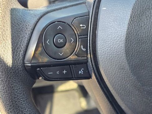 Used 2023 Toyota RAV4 LE image 18