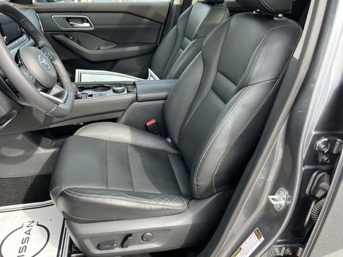 Used 2021 Nissan Rogue SL image 14