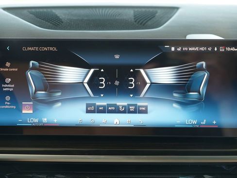 New 2026 BMW X5 xDrive40i w/ M Sport Package AWD/4WD image 17