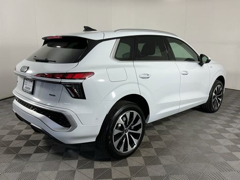 New 2026 Audi Q3 quattro 2.0T AWD/4WD image 10