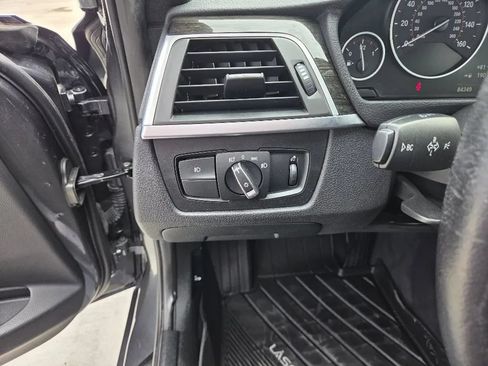 Used 2017 BMW 330i Sedan RWD image 25