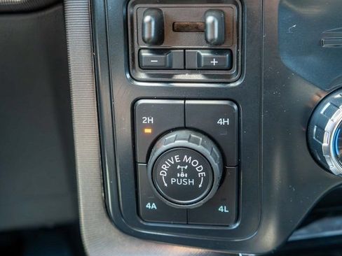 Used 2025 Ford F150 Platinum w/ FX4 Off-Road Package AWD/4WD image 27