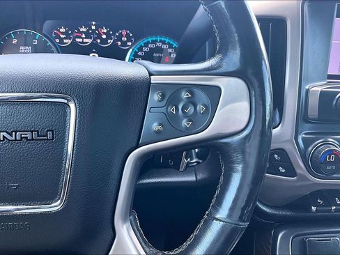 Used 2018 GMC Sierra 2500 Denali w/ Duramax Plus Package AWD/4WD image 20