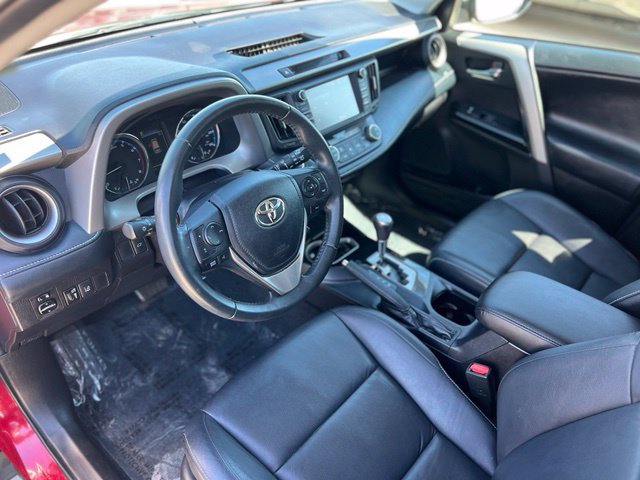 Used 2018 Toyota RAV4 Limited w/ Advanced Technology Package FWD image 12