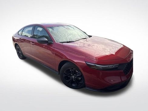 Used 2025 Honda Accord SE image 8