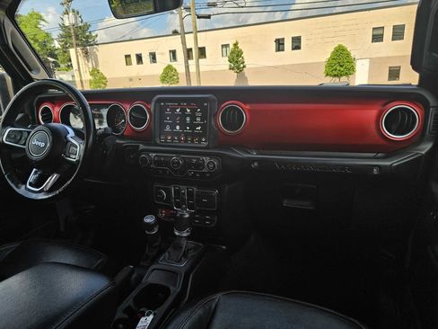 Used 2021 Jeep Wrangler Unlimited Rubicon w/ Uconnect 4C Nav & Sound Group AWD/4WD image 5