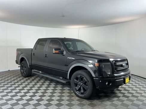 Used 2014 Ford F150 FX4 w/ Equipment Group 402A Luxury AWD/4WD image 3