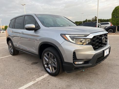 Certified 2023 Honda Passport EX-L image 3