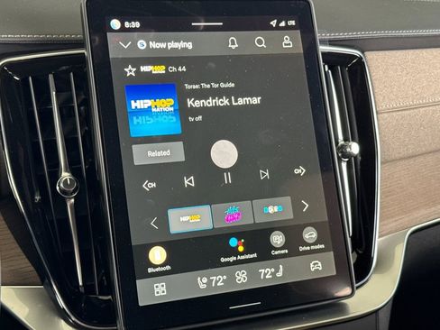 New 2026 Volvo XC90 B6 Plus w/ Protection Package Premier image 18