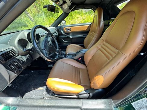 Used 2002 Toyota MR2 RWD image 8