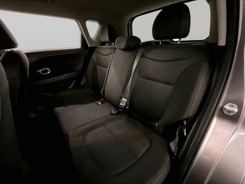 Used 2016 Kia Soul FWD image 26