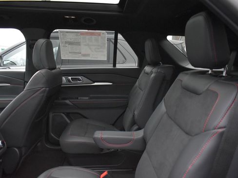 New 2026 Ford Explorer ST w/ Sun And Sound Package image 18