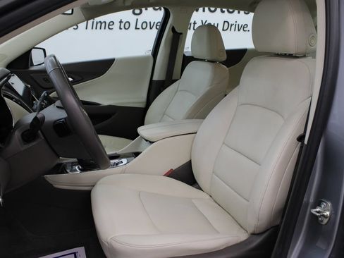 Used 2024 Chevrolet Malibu LT FWD image 15