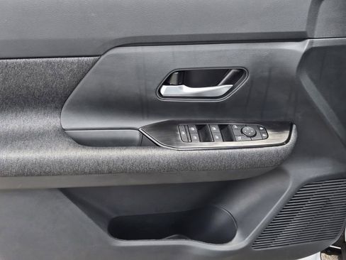 New 2026 Nissan Kicks S image 16