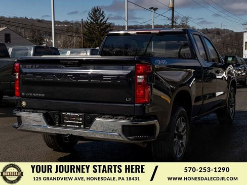 Used 2023 Chevrolet Silverado 1500 LT image 4