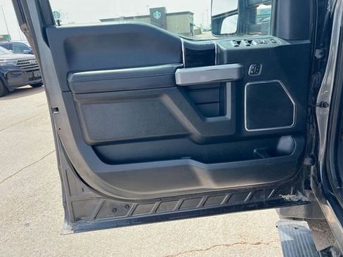Used 2018 Ford F250 Platinum w/ Platinum Ultimate Package AWD/4WD image 13