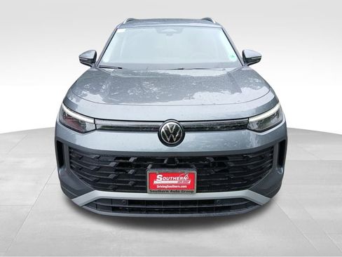 New 2025 Volkswagen Tiguan S w/ 18" Wheel Package image 8