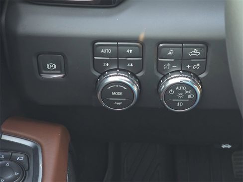 New 2026 GMC Sierra 2500 Denali Ultimate image 24