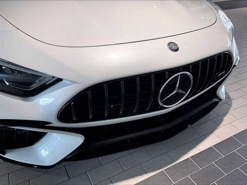 Used 2023 Mercedes-Benz SL 55 AMG 4MATIC image 33