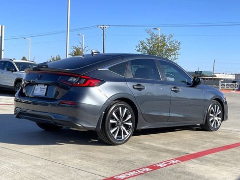 Used 2024 Honda Civic EX-L image 8