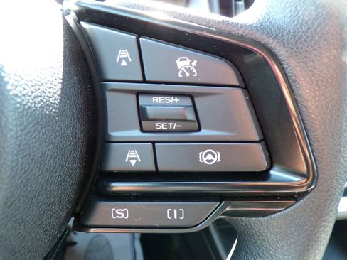 Used 2024 Subaru Crosstrek 2.0i Premium AWD/4WD image 32