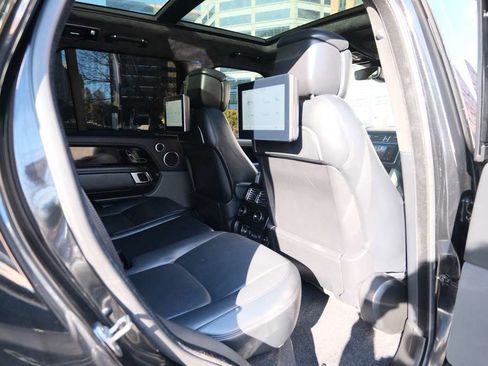 Used 2019 Land Rover Range Rover Autobiography image 29