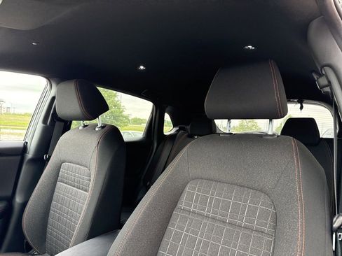 Certified 2023 Honda HR-V Sport image 9