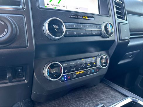 Used 2019 Ford Expedition Limited w/ Special Edition Package image 31