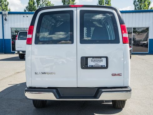 Used 2024 GMC Savana 2500 w/ Driver Convenience Package RWD image 5