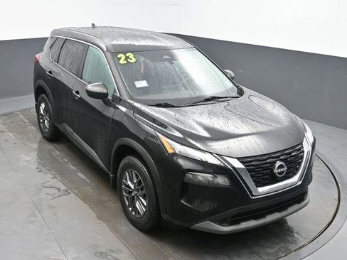 Used 2023 Nissan Rogue S image 16