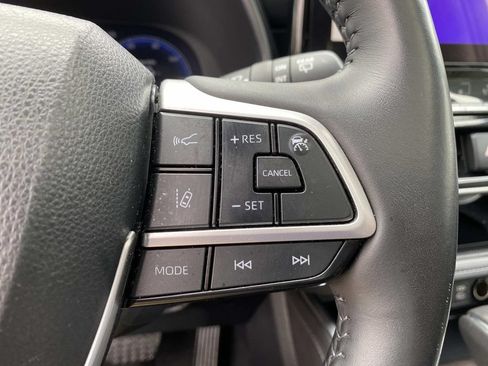 Used 2024 Toyota Highlander Platinum AWD/4WD image 21