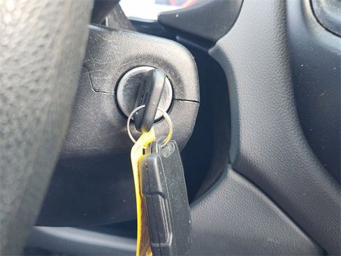 Used 2016 GMC Canyon Base w/ Convenience Package image 21