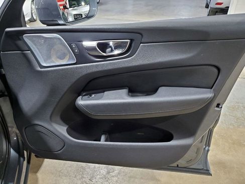 Used 2018 Volvo XC60 T8 Inscription w/ Advanced Package image 16