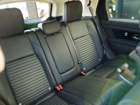 Used 2024 Land Rover Discovery Sport S image 30