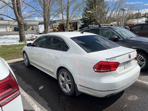 Used 2013 Volkswagen Passat TDI SEL Premium FWD image 4