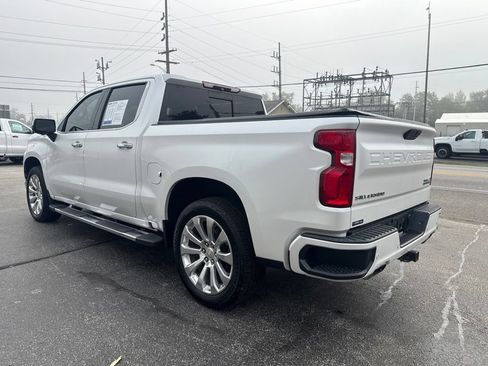 Used 2019 Chevrolet Silverado 1500 High Country w/ Technology Package AWD/4WD image 5