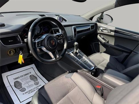 Used 2017 Porsche Macan S image 15