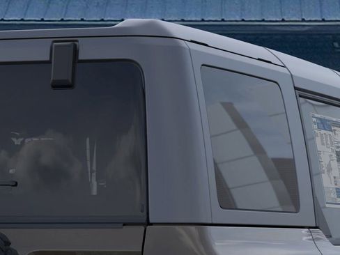 New 2025 Ford Bronco Outer Banks w/ Sasquatch Package image 25