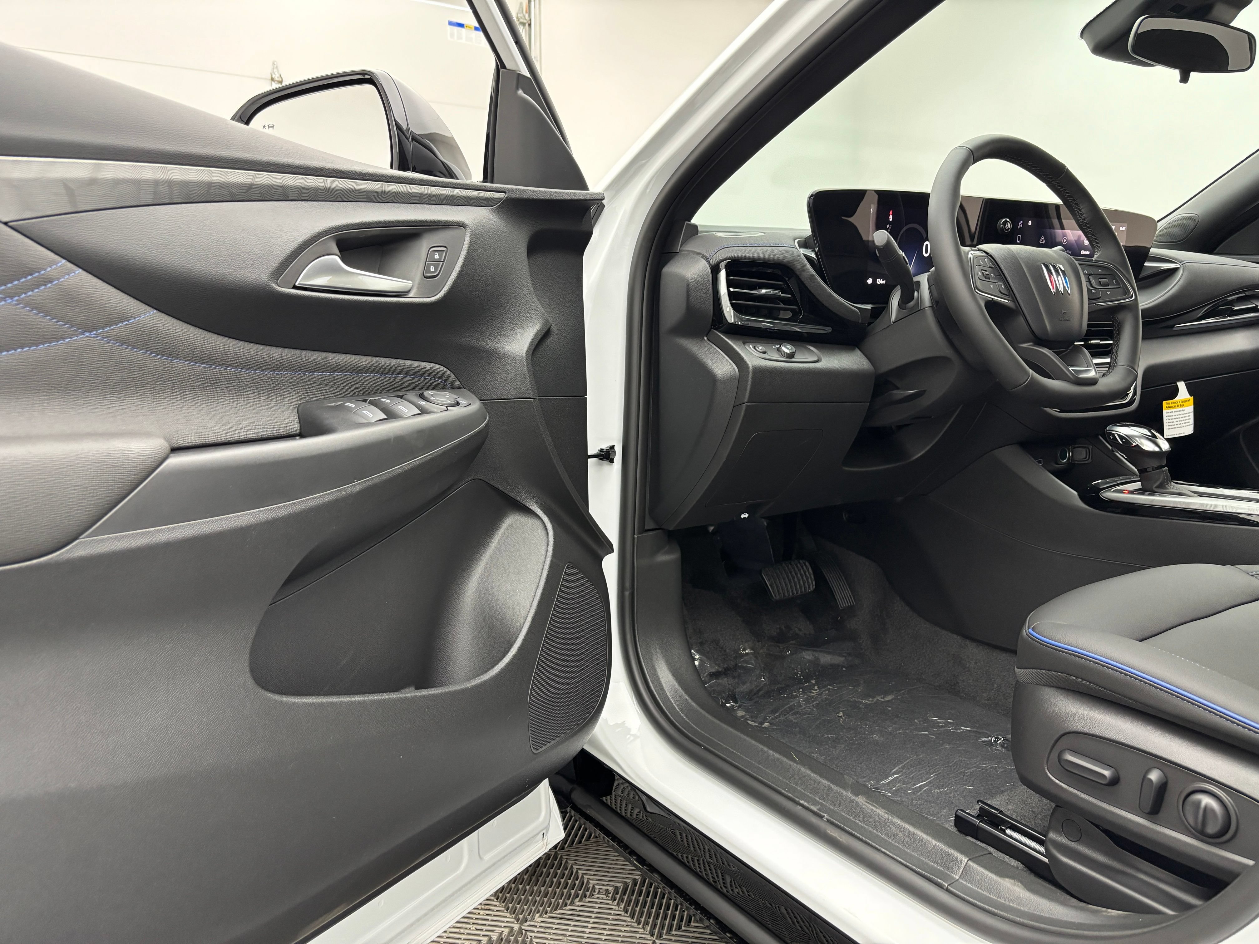 New 2026 Buick Envista Sport Touring w/ Convenience I Package FWD image 14