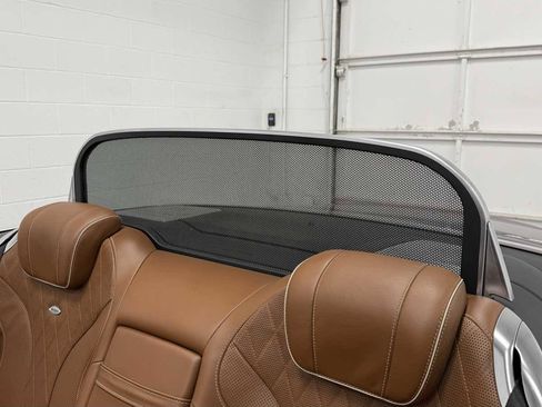 Used 2019 Mercedes-Benz S 560 Cabriolet image 40