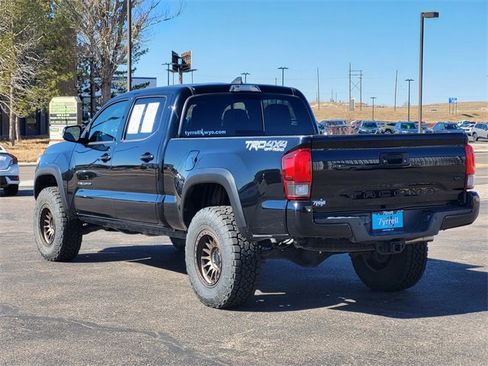 Used 2019 Toyota Tacoma TRD Off-Road w/ Technology Package image 7