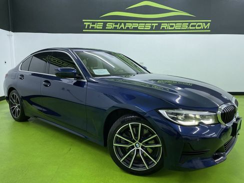 Used 2020 BMW 330i xDrive Sedan w/ Convenience Package image 1