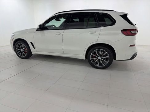Certified 2023 BMW X5 xDrive40i w/ M Sport Package AWD/4WD image 2