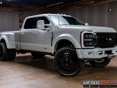 Used 2026 Ford F450 Platinum w/ FX4 Off-Road Package image 1
