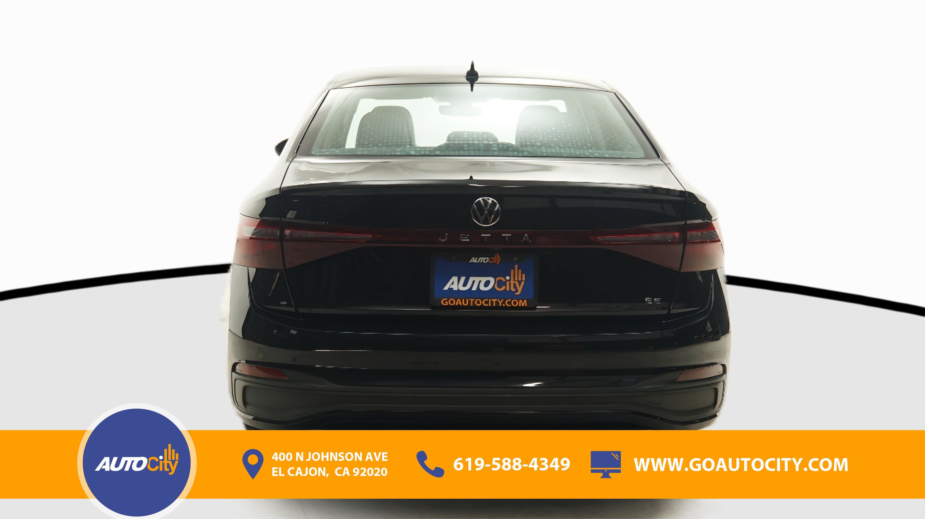 Used 2025 Volkswagen Jetta SE FWD image 12