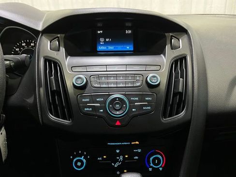 Used 2018 Ford Focus SE image 16