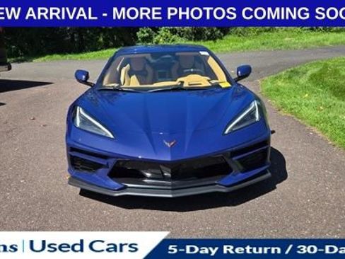 Used 2025 Chevrolet Corvette Stingray Premium Cpe w/ Z51 Performance Package RWD image 2