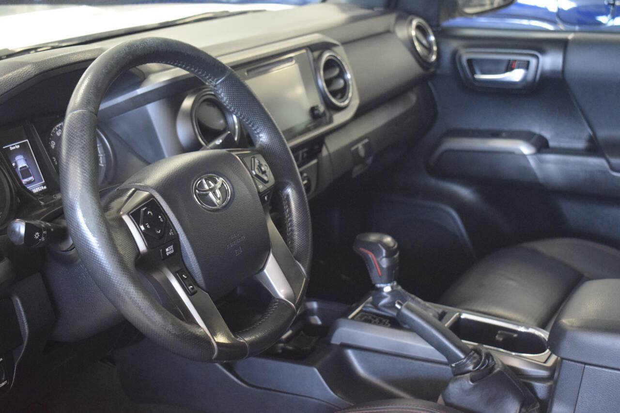 Used 2017 Toyota Tacoma TRD Pro AWD/4WD image 70