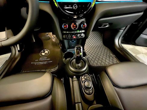 Used 2024 MINI Cooper S image 18