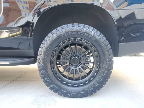 New 2026 Chevrolet Tahoe LS image 5